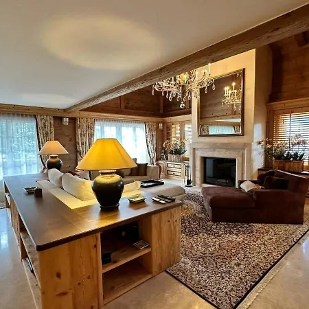 Luxury Flat Close To Park In