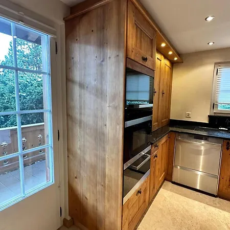Luxury Flat Close To Park In